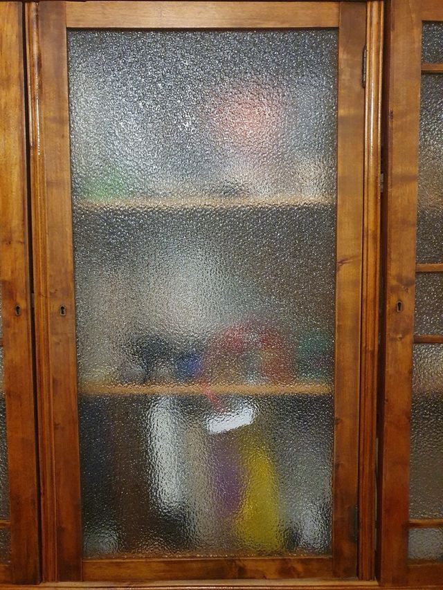 Alacena vintage madera y cristal