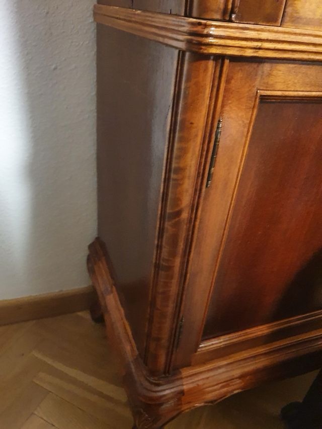 Alacena vintage madera y cristal