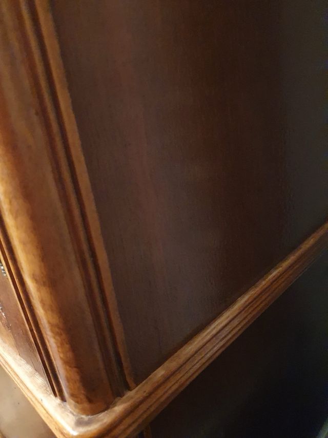 Alacena vintage madera y cristal