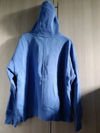 Sudadera con capucha azul