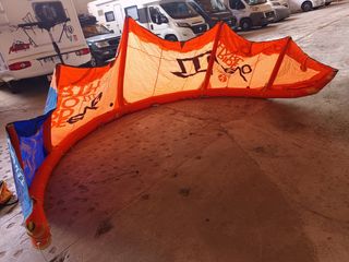 Cometa Kitesurf North Evo 9m con Barra