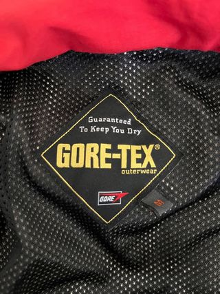 Chaqueta Montaña Gore-Tex Roja