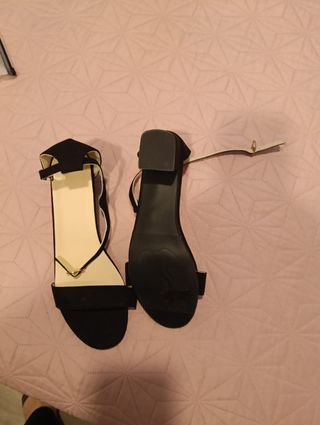 Tacones negros talla 39