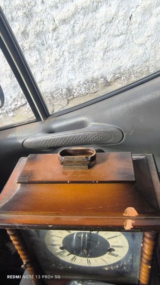 Reloj de sobremesa antiguo