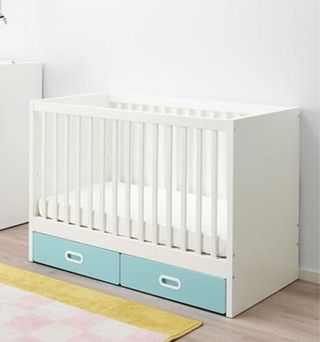 Cuna infantil Stuva con 2 cajones