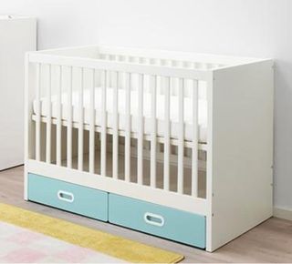 Cuna infantil Stuva con 2 cajones