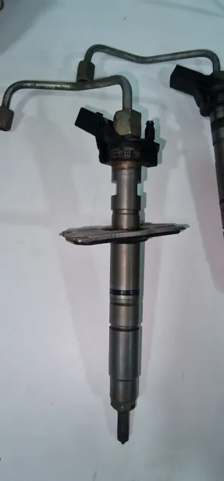 Inyector 3.0 TDI ref 986435358