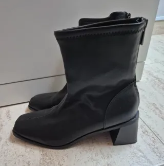 Botas negras tacón cuadrado
