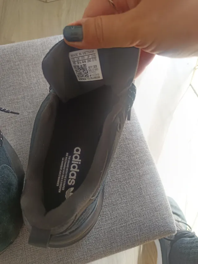 Adidas ZX22 Boost T44 Unisex Nuevas