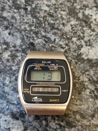LOTUS SOLAR QUARTZ.