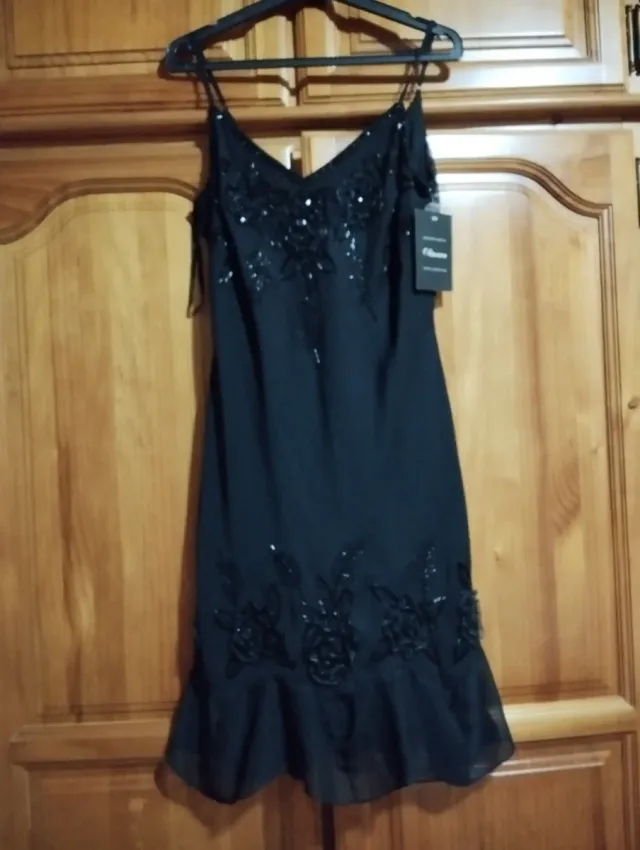Vestido negro con brillantes