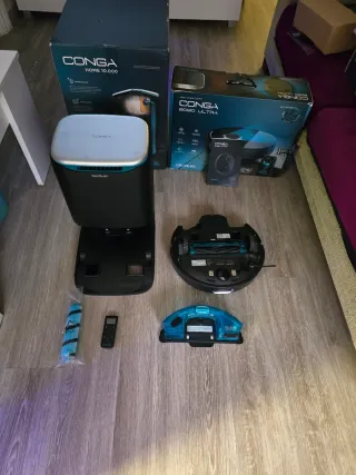 Conga 8090 Cecotec con base autovaciado