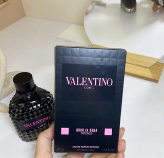 Valentino Uomo Born In Roma Intense