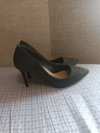 Zapatos de tacón Marypaz verde oliva talla 37