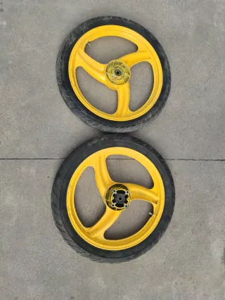 Llantas Derbi Variant Sport 16 Amarillas