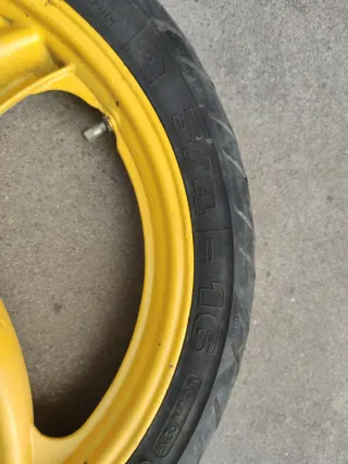 Llantas Derbi Variant Sport 16 Amarillas