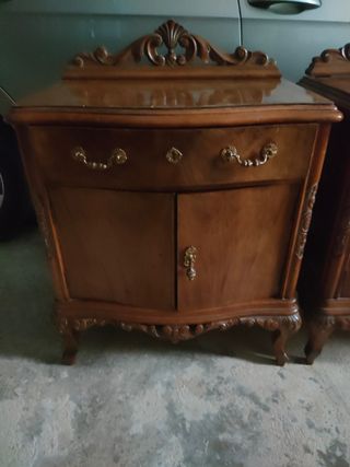 Comodini vintage in legno del 1950