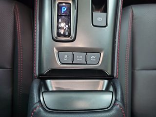 Lexus LBX 1.5 136cv HEV Elegant+ Black