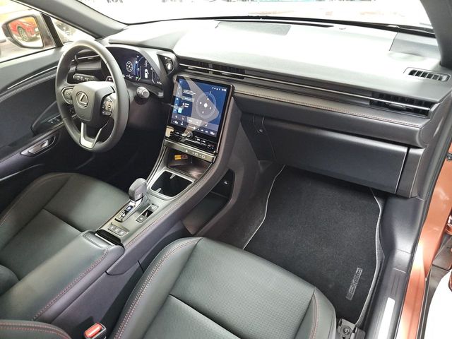 Lexus LBX 1.5 136cv HEV Elegant+ Black