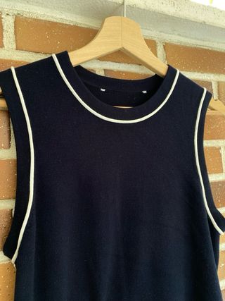 Camiseta sin mangas Zara azul. Perfecto estado. 