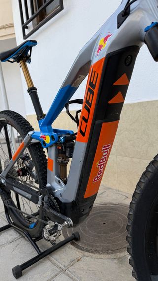 Cube Stereo ActionTeam HPC Talla M Usada