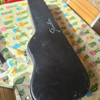 Guitarra Fender Telecaster Deluxe USA