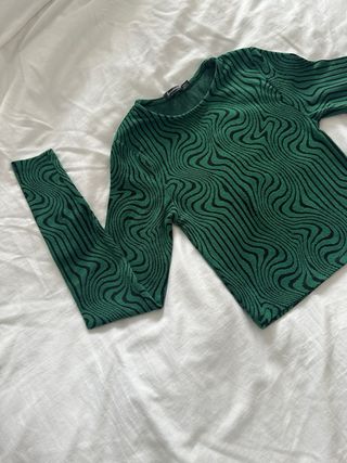 Camisola Stradivarius Verde e Preta Tam. XS