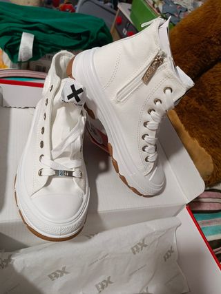 Zapatillas Xti niña blancas