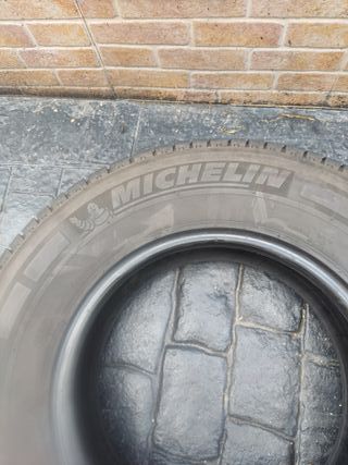 2 Neumáticos Autocaravana furgoneta