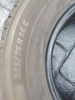 2 Neumáticos Autocaravana furgoneta
