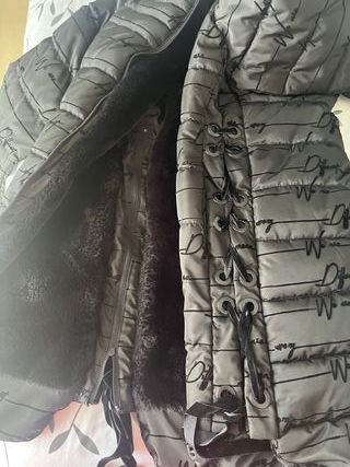 Chaqueta Desigual negra con estampado