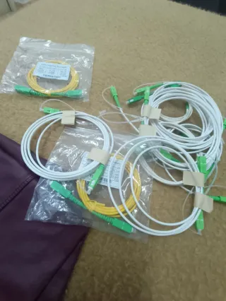 Cable Fibra Óptica Blanco