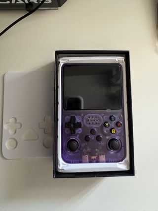 Consola Retro Portátil R36S
