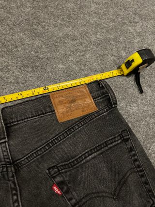 Pantalón Levi's Slim Gris Oscuro