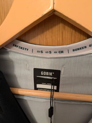 NUEVOS Lote dos maillots GOBIK (Infinity/CX Solid)