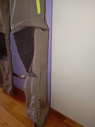 Pantalón desmontable Decathlon T.10-11 años(150cm)