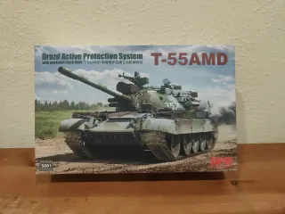 Maqueta Tanque T-55AMD 1:35
RYEFIELD MODEL
