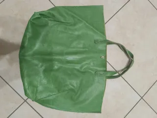 Borsa in pelle vintage con borchie a stella 