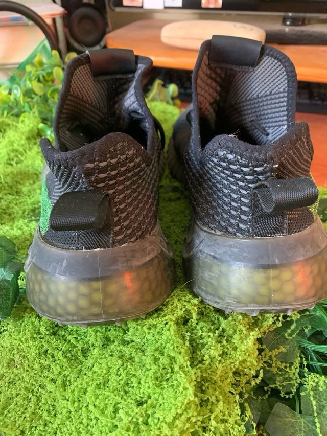 Zapatillas como Yeezy Hombre Negro/Verde