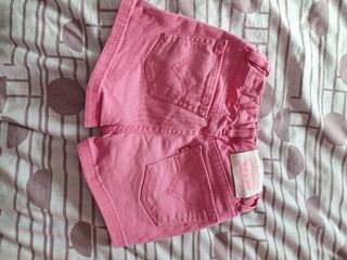 Pantalón corto rosa Levis 6 años 