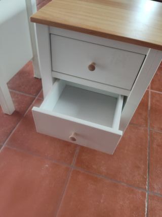 2 comodini in legno