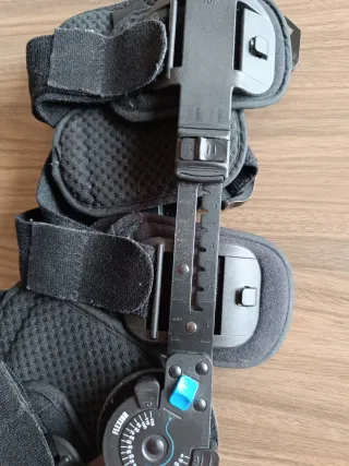 Rodillera Ortopédica Ajustable