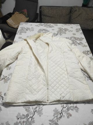 Chaqueta acolchada blanca mujer