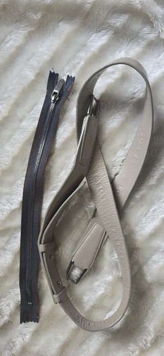 Correa Loewe Piel Gris Bolso + Cremallera plateada