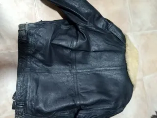 Oferta Chaqueta Avirex Auténticae Negra y cuello b