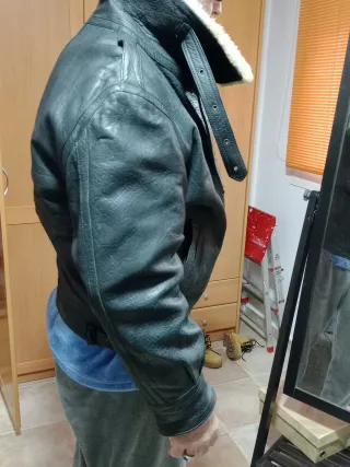 Oferta Chaqueta Avirex Auténticae Negra y cuello b