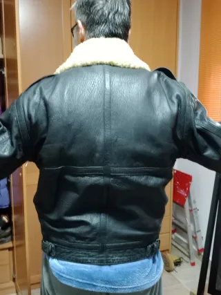 Oferta Chaqueta Avirex Auténticae Negra y cuello b