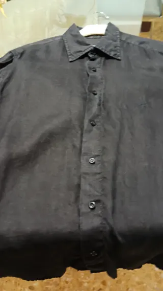 Camisa negra hombre