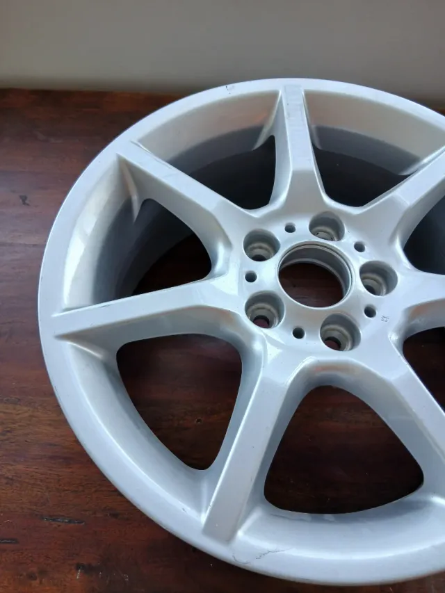 Llanta BMW Serie 1 18 Nueva