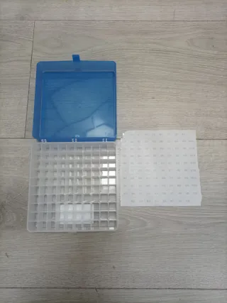 Caja Almacenaje 100 Viales Tubos Microtubos 11mm